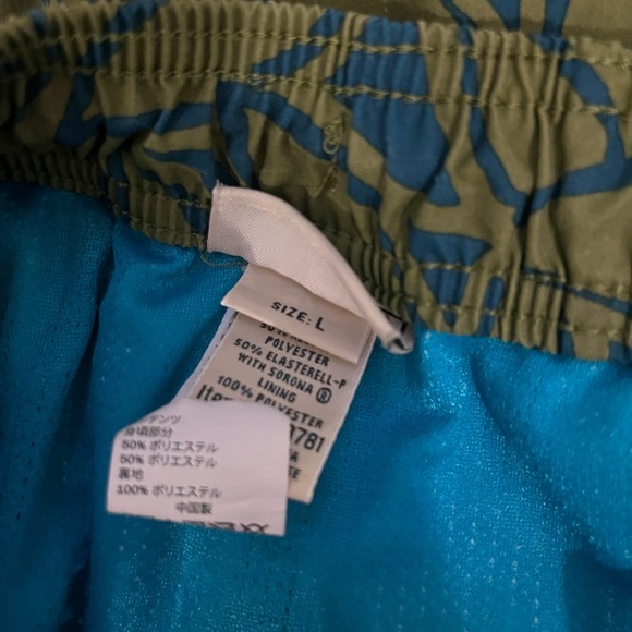 L.L. Bean Swim Trunks 7’ - Picture 5 of 6